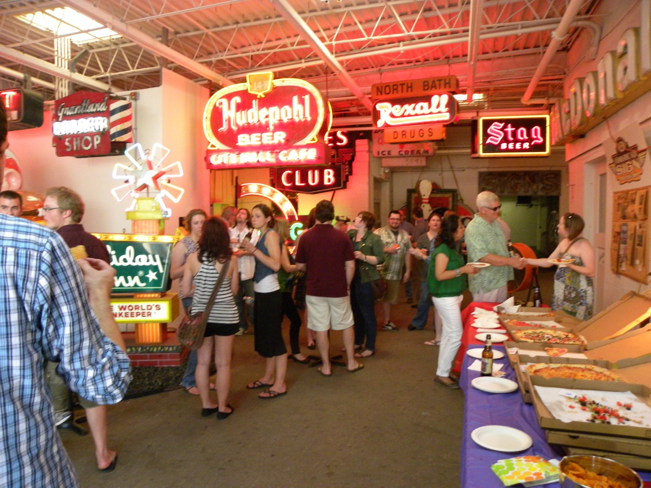 History Club as the Sign Museum