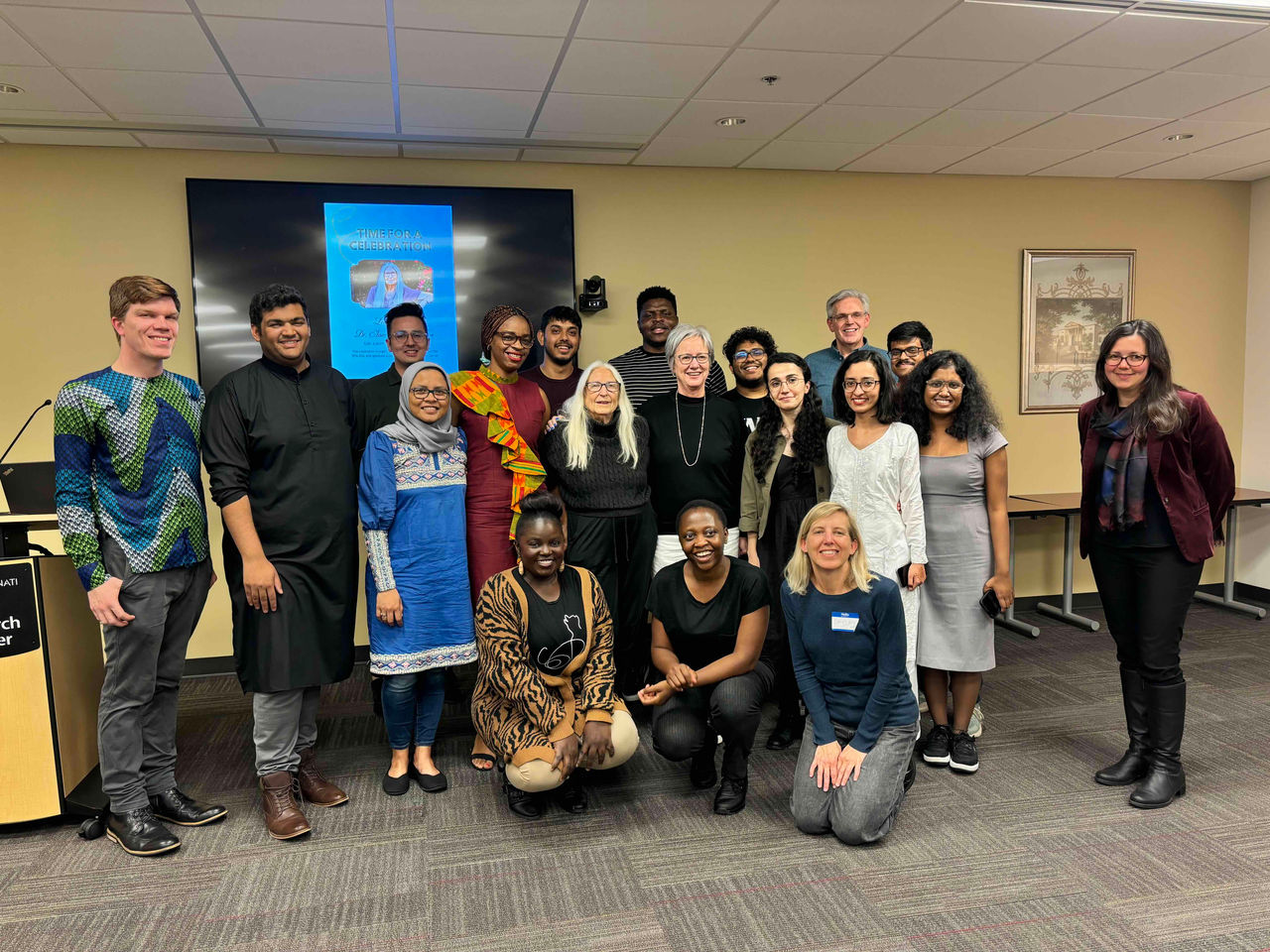 Symposium 2023 Group photo picturing members of the group 